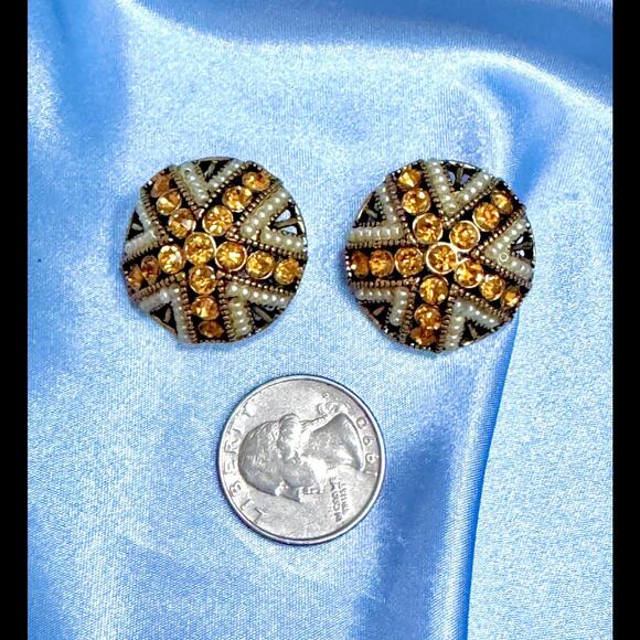 Vintage 1954 Hollycraft Amber Topaz Crystal & Faux Seed Pearl Clip On - Picture 2 of 4